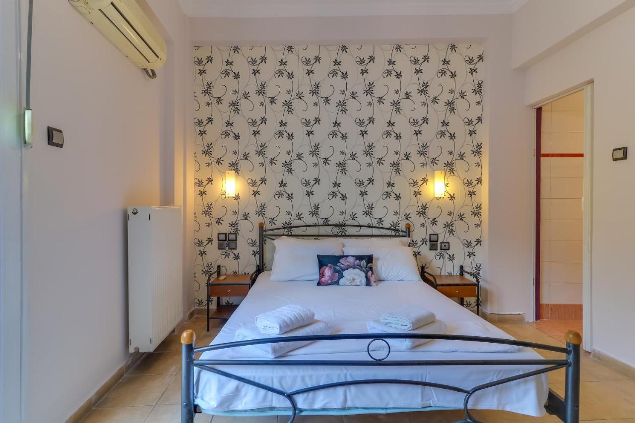 Hoteleros Dionysos Athens Атина Екстериор снимка