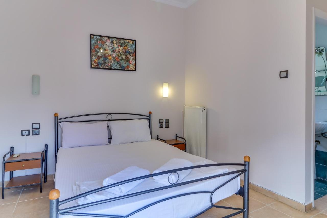 Hoteleros Dionysos Athens Атина Екстериор снимка